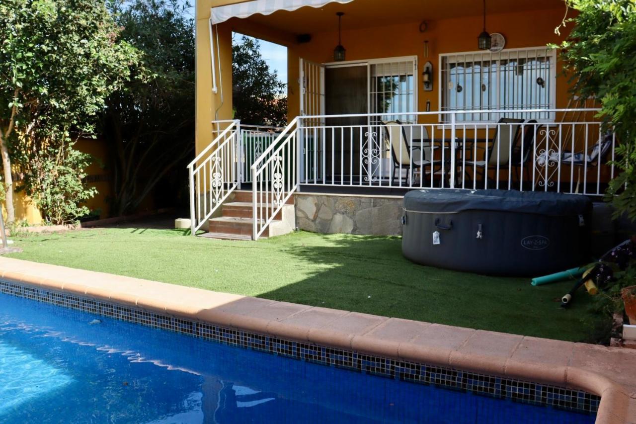 Villa El Hogar De Pepe El Casar de Escalona Exterior foto
